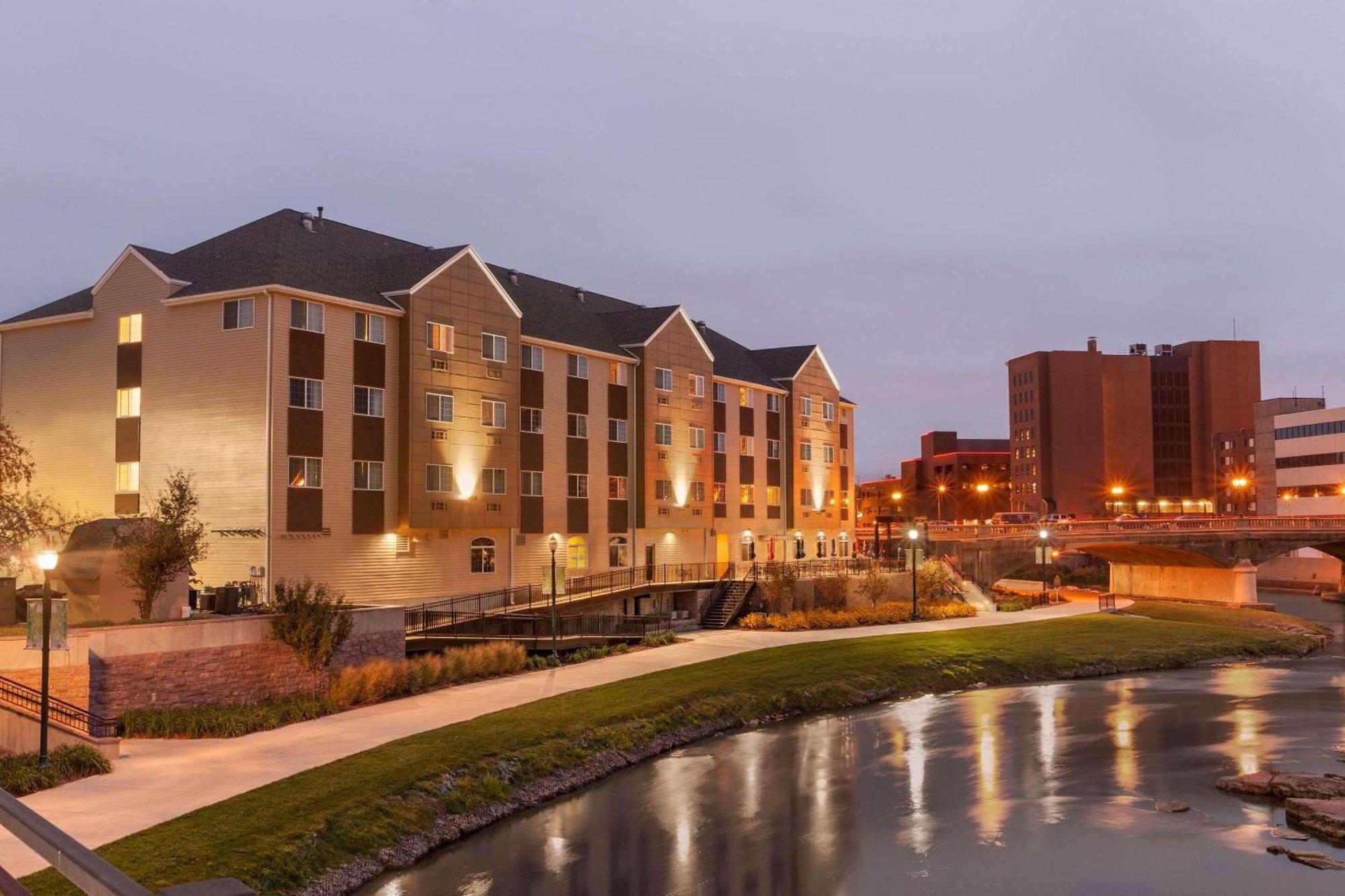 Country Inn & Suites By Radisson, Sioux Falls, Sd Extérieur photo